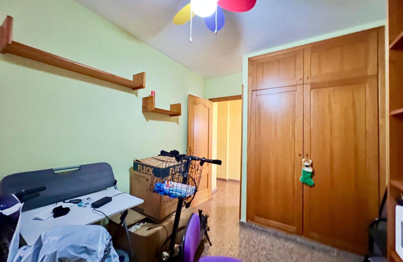 Herverkoop - Appartement -
Torrevieja - Puerto Deportivo