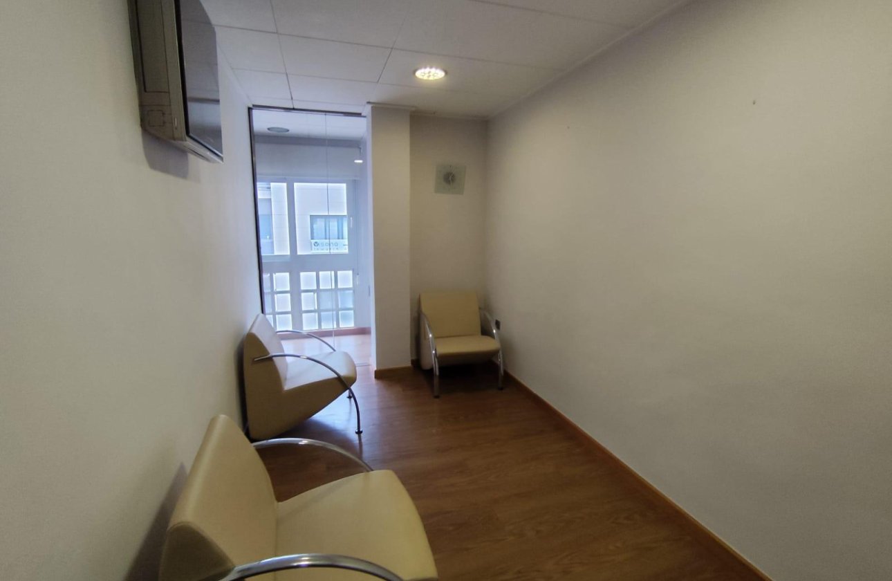 Herverkoop - Appartement -
Torrevieja - Puerto