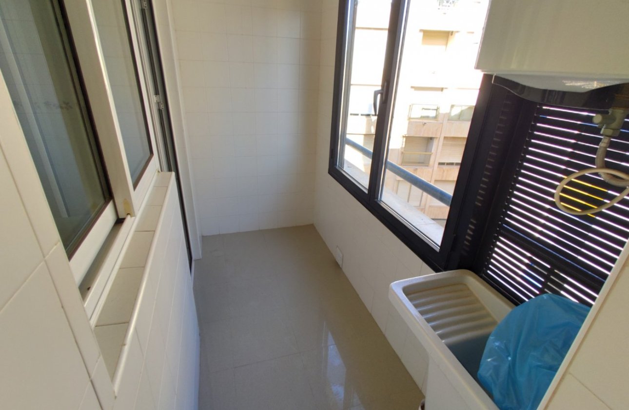 Herverkoop - Appartement -
Torrevieja - Puerto