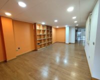 Herverkoop - Appartement -
Torrevieja - Puerto