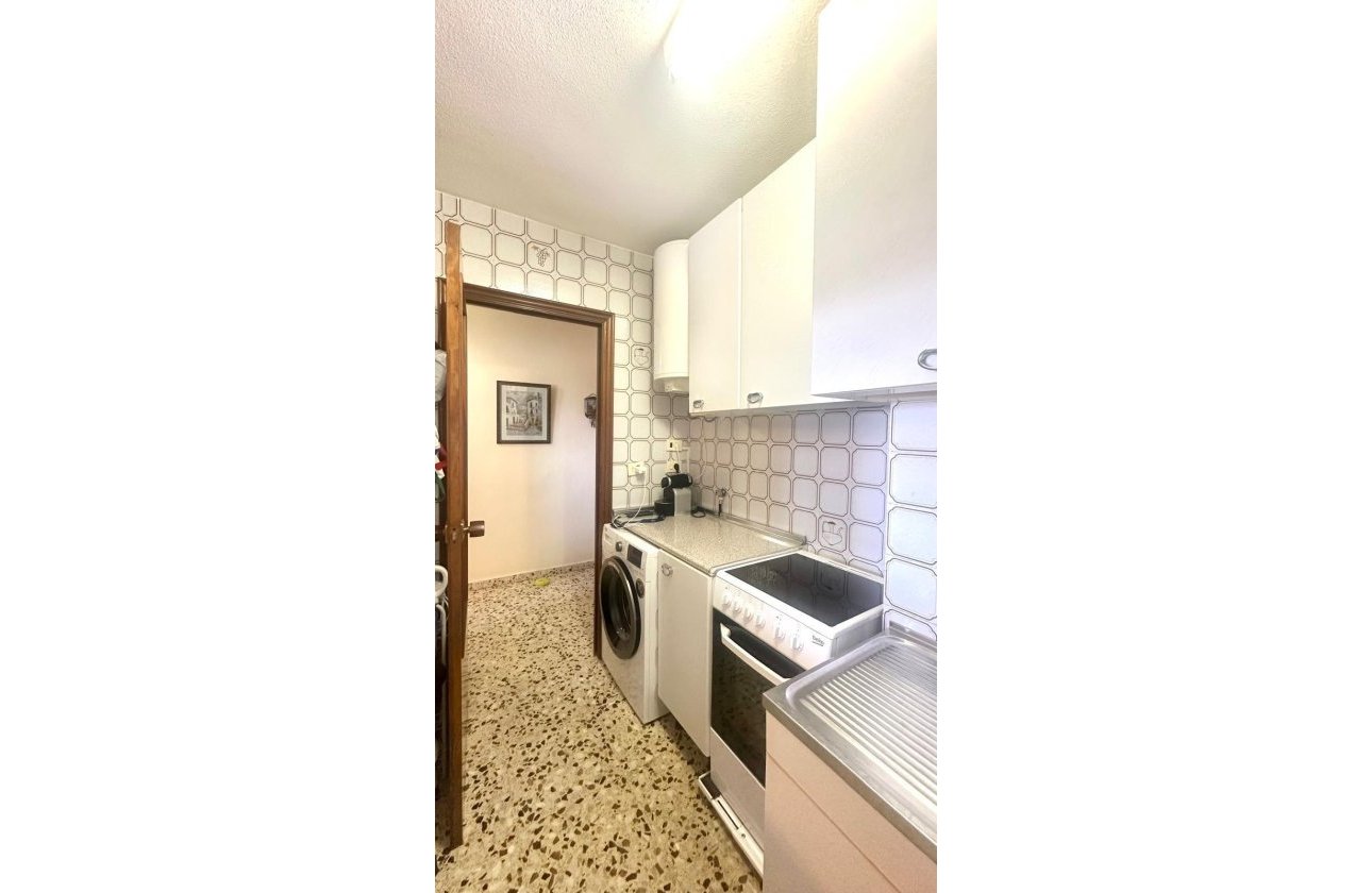 Herverkoop - Appartement -
Torrevieja - Punta Prima