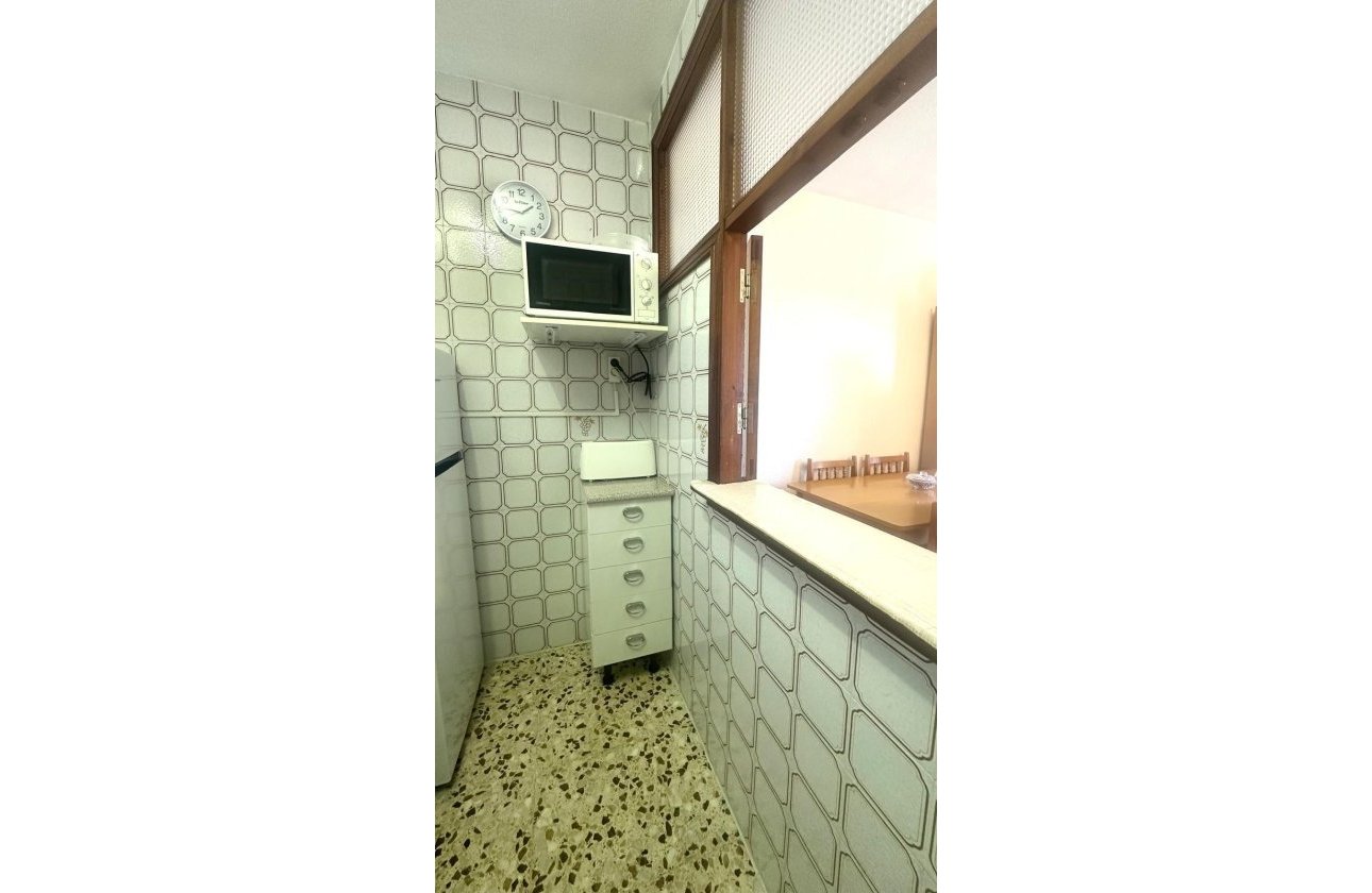 Herverkoop - Appartement -
Torrevieja - Punta Prima
