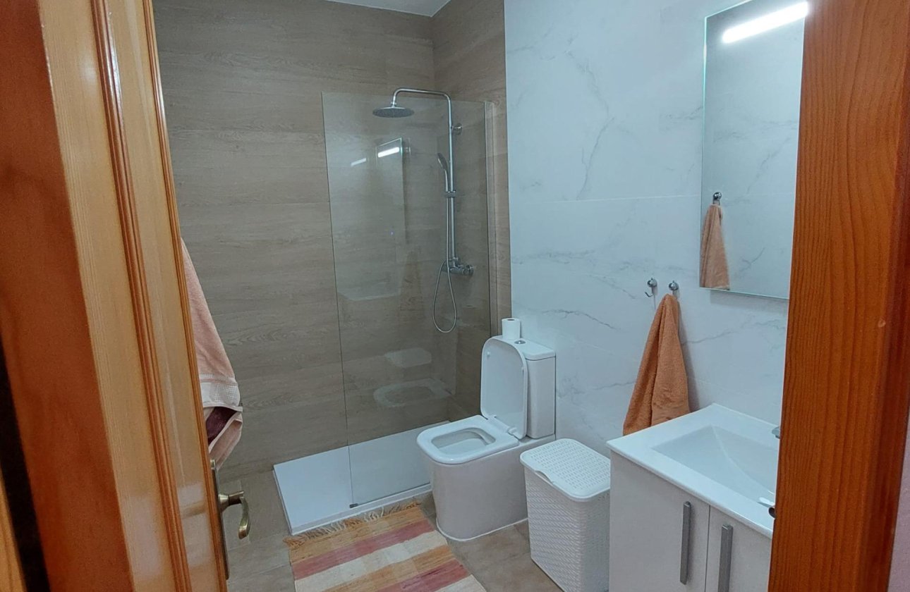 Herverkoop - Appartement -
Torrevieja - Punta Prima