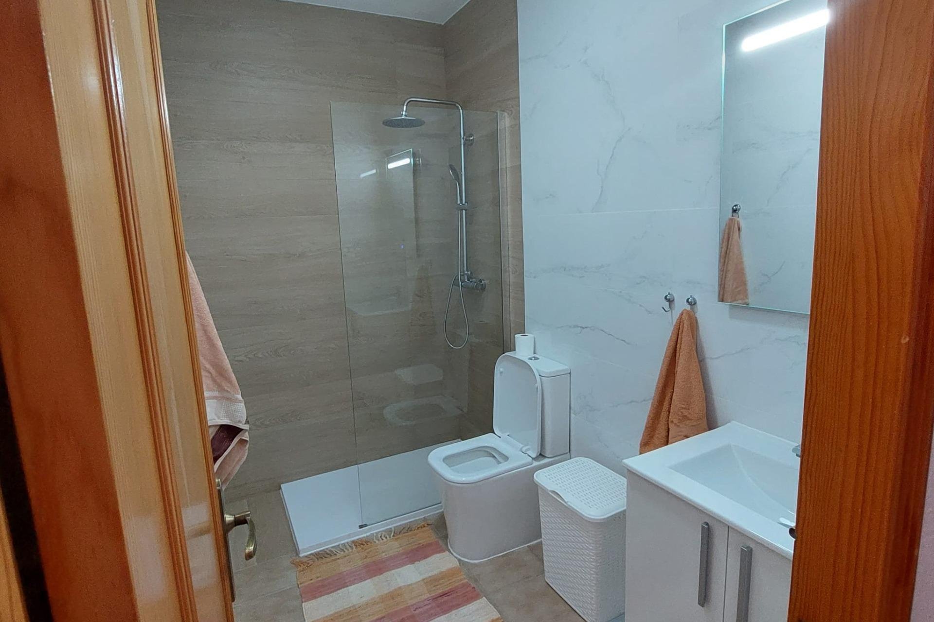 Herverkoop - Appartement -
Torrevieja - Punta Prima