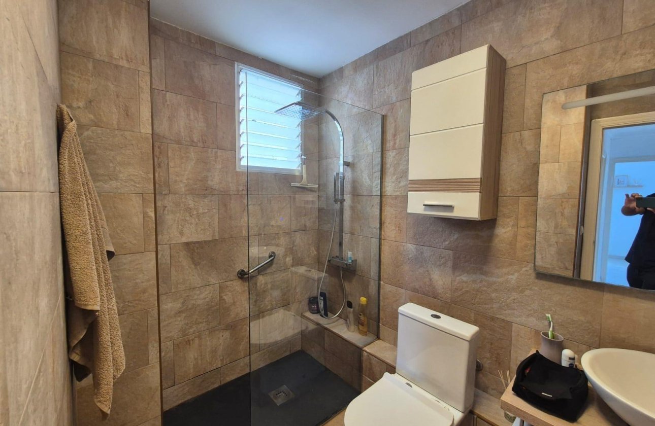 Herverkoop - Appartement -
Torrevieja - Punta Prima