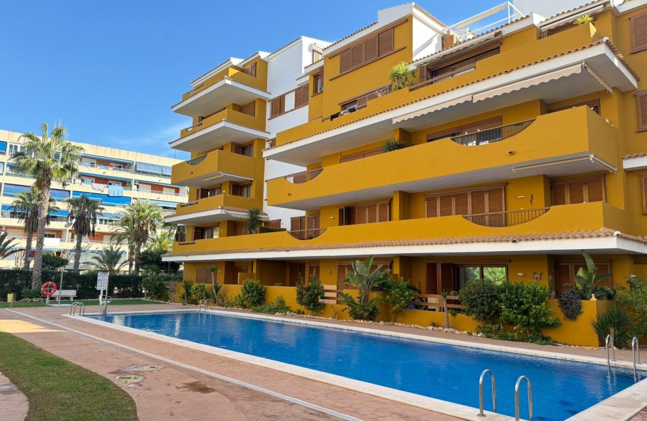 Herverkoop - Appartement -
Torrevieja - Punta Prima