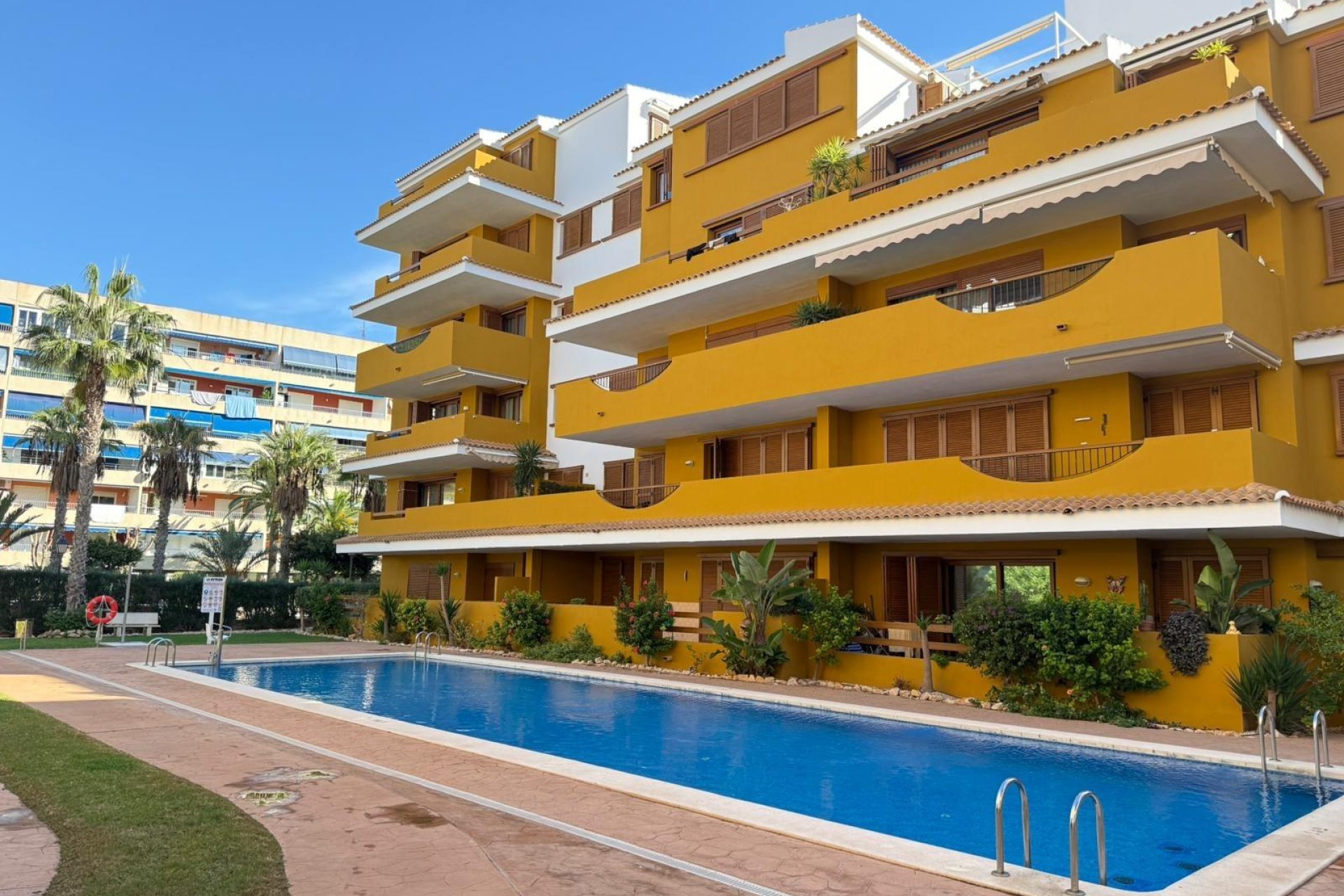 Herverkoop - Appartement -
Torrevieja - Punta Prima