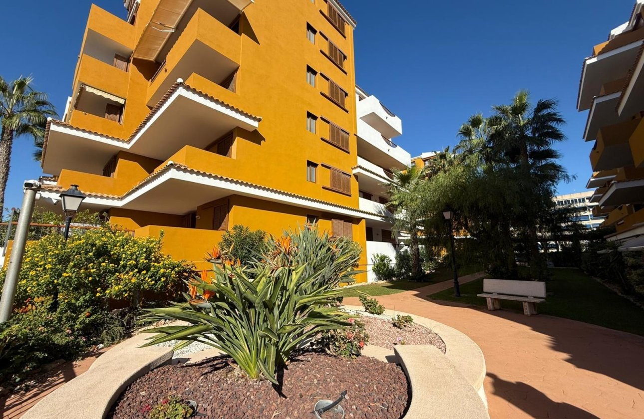 Herverkoop - Appartement -
Torrevieja - Punta Prima