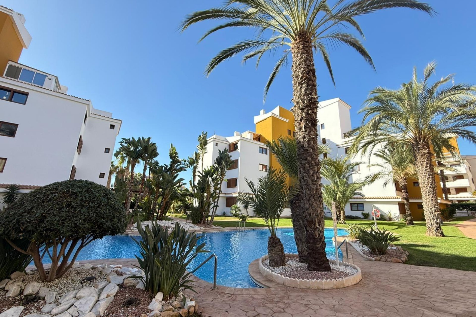 Herverkoop - Appartement -
Torrevieja - Punta Prima
