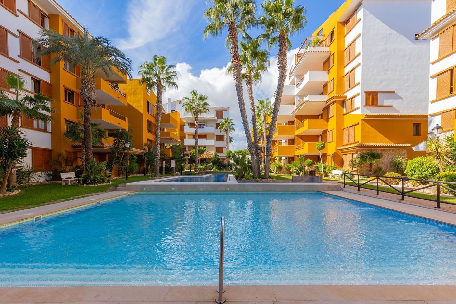 Herverkoop - Appartement -
Torrevieja - Punta Prima