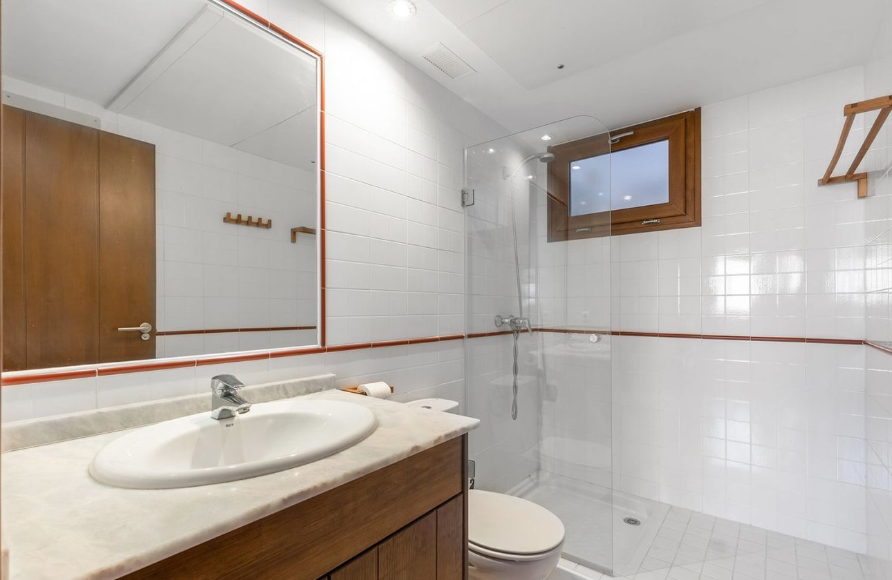 Herverkoop - Appartement -
Torrevieja - Punta Prima