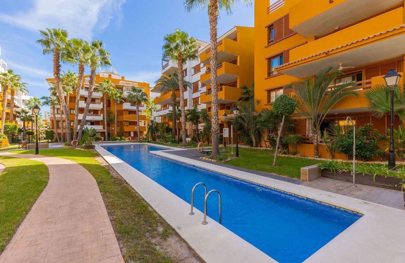 Herverkoop - Appartement -
Torrevieja - Punta Prima