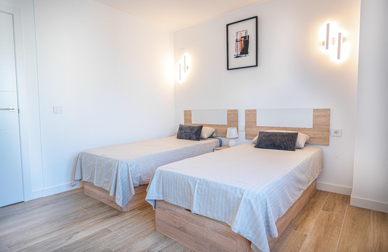 Herverkoop - Appartement -
Torrevieja - Punta Prima