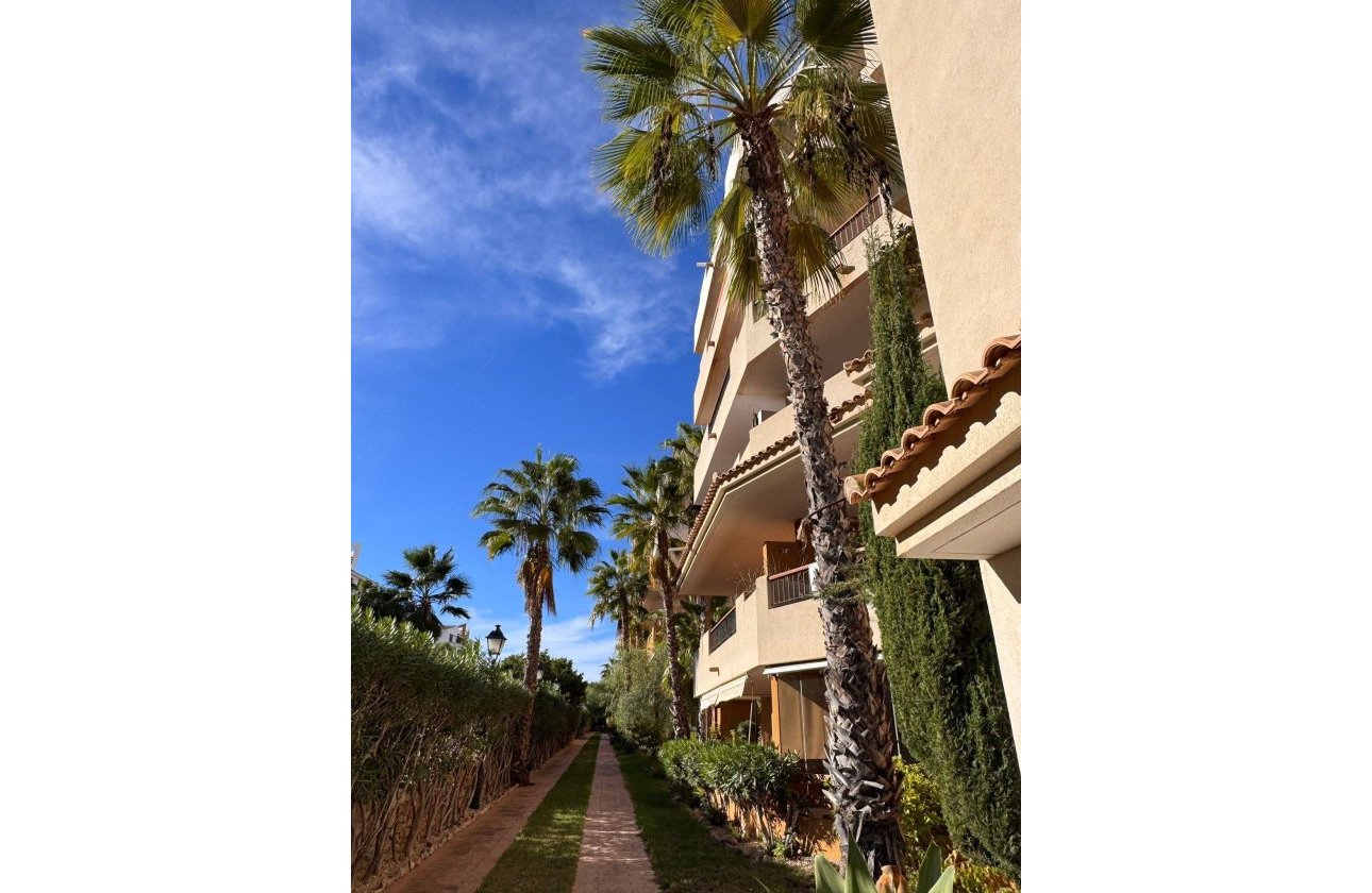 Herverkoop - Appartement -
Torrevieja - Punta Prima