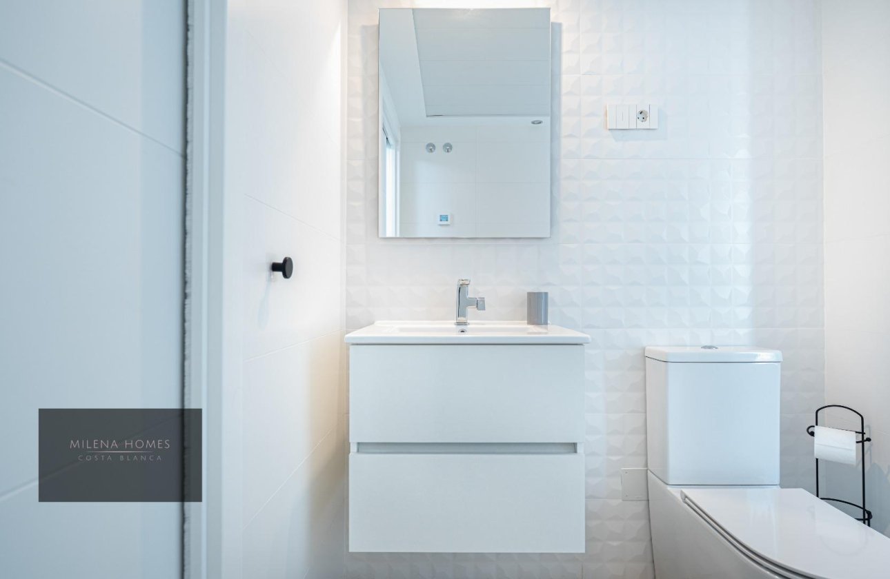 Herverkoop - Appartement -
Torrevieja - Punta Prima