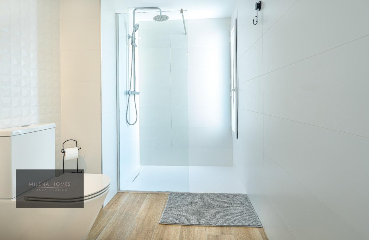 Herverkoop - Appartement -
Torrevieja - Punta Prima