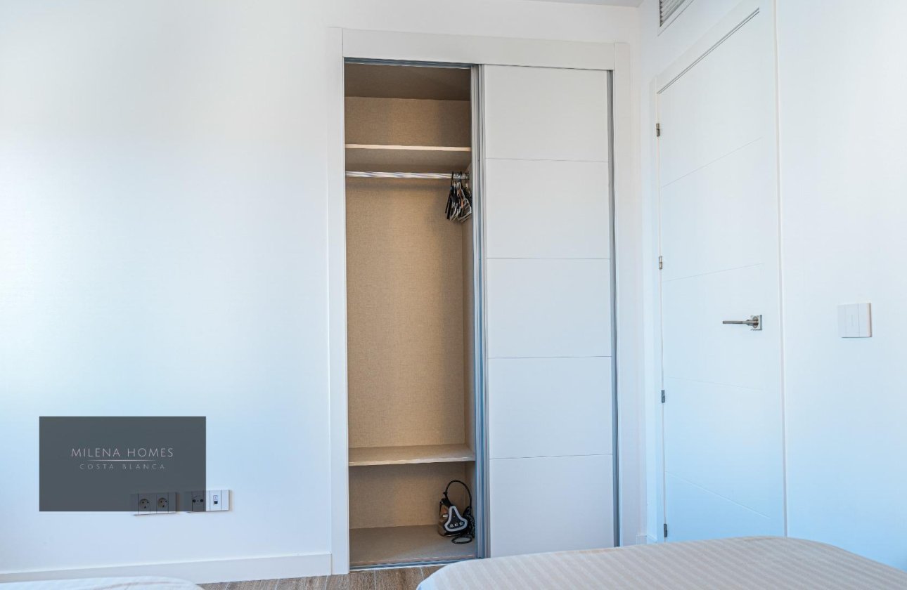 Herverkoop - Appartement -
Torrevieja - Punta Prima