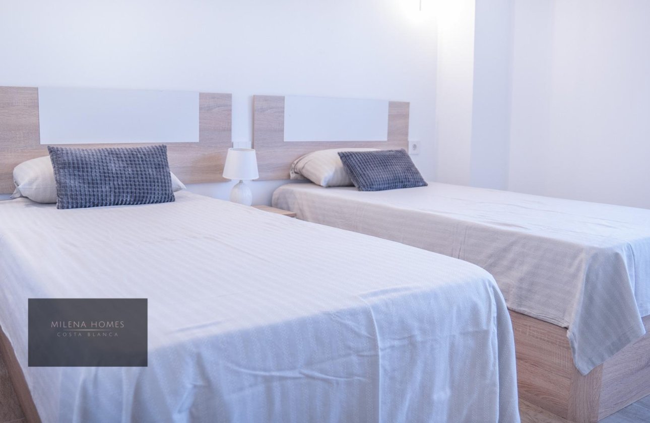 Herverkoop - Appartement -
Torrevieja - Punta Prima