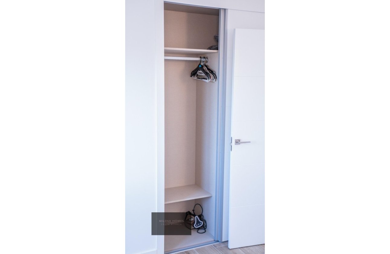 Herverkoop - Appartement -
Torrevieja - Punta Prima