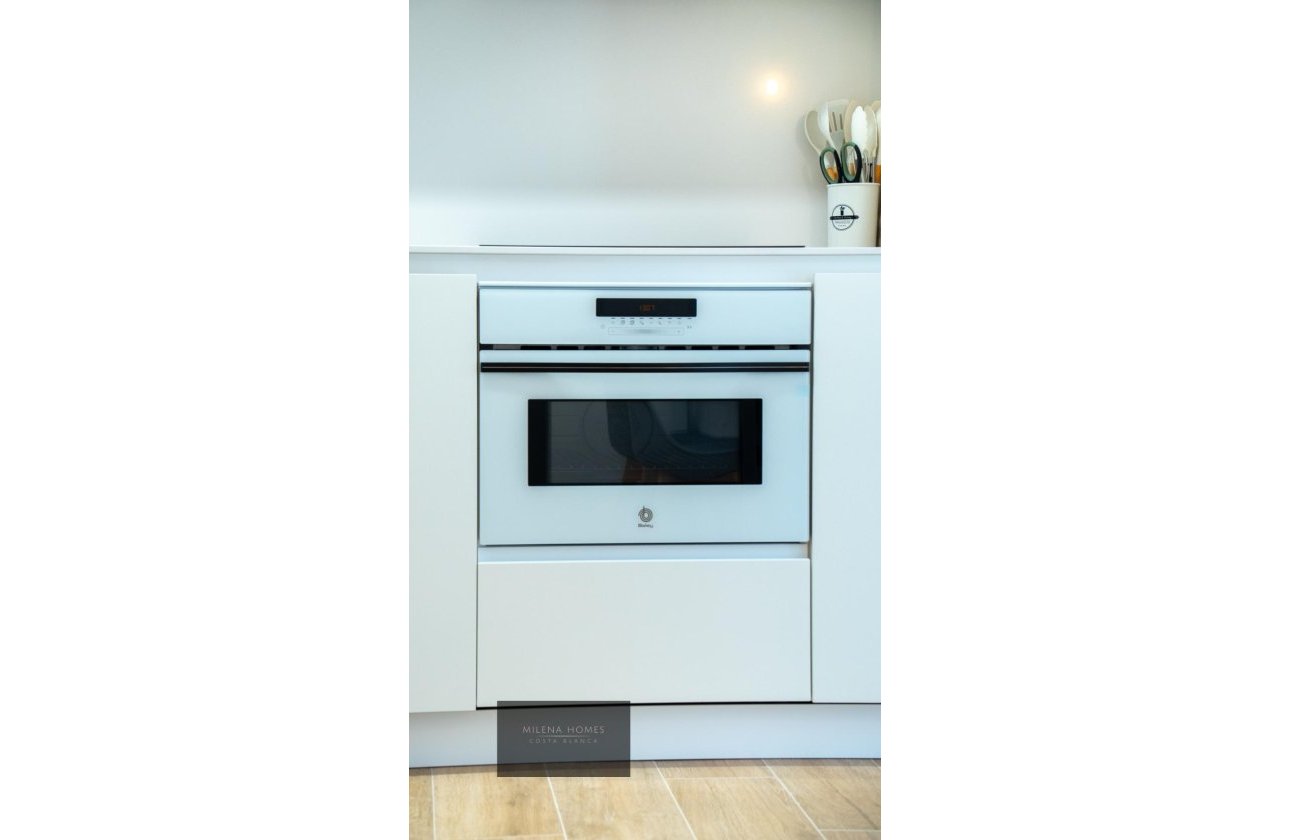 Herverkoop - Appartement -
Torrevieja - Punta Prima