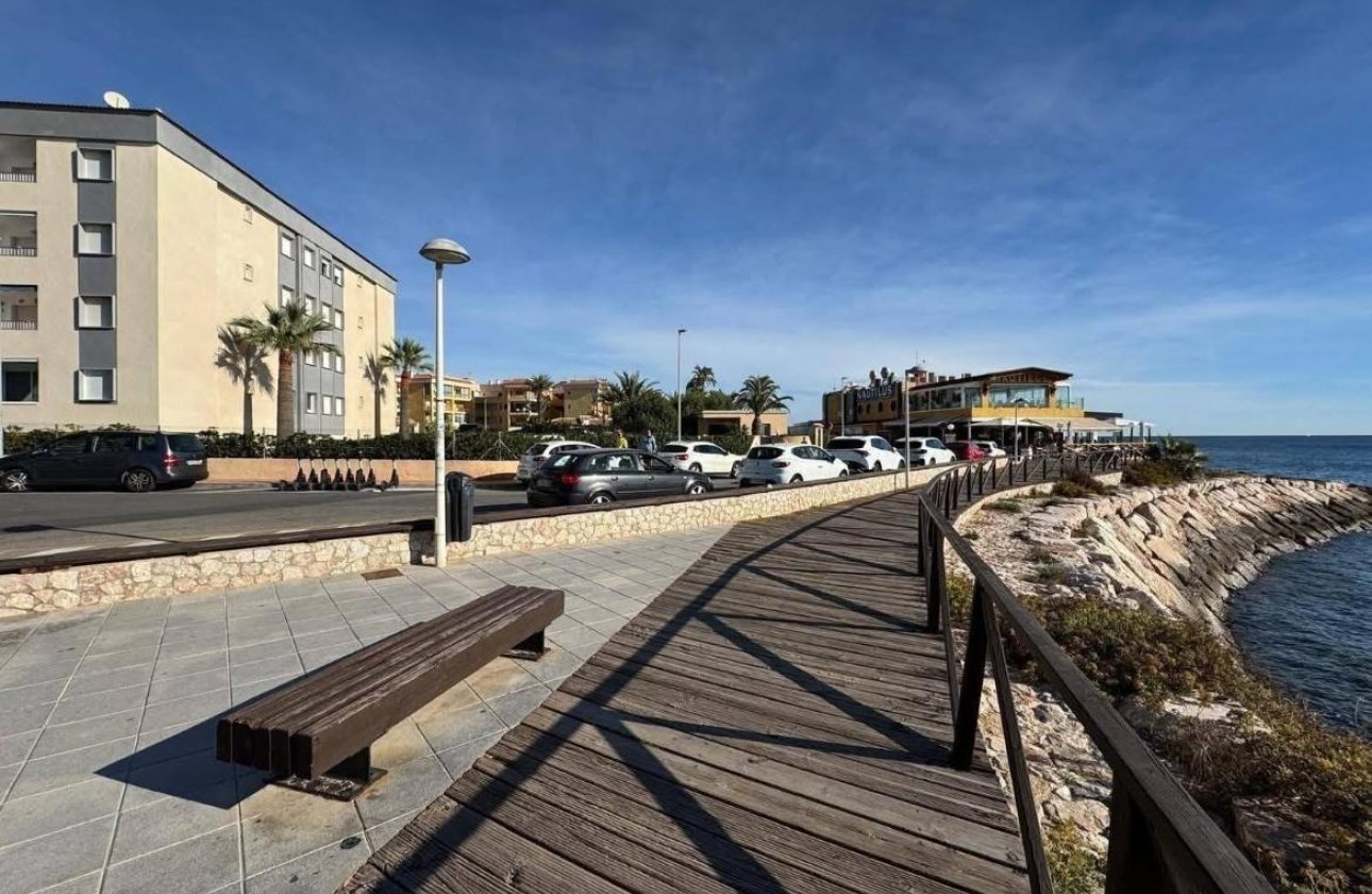 Herverkoop - Appartement -
Torrevieja - Punta Prima