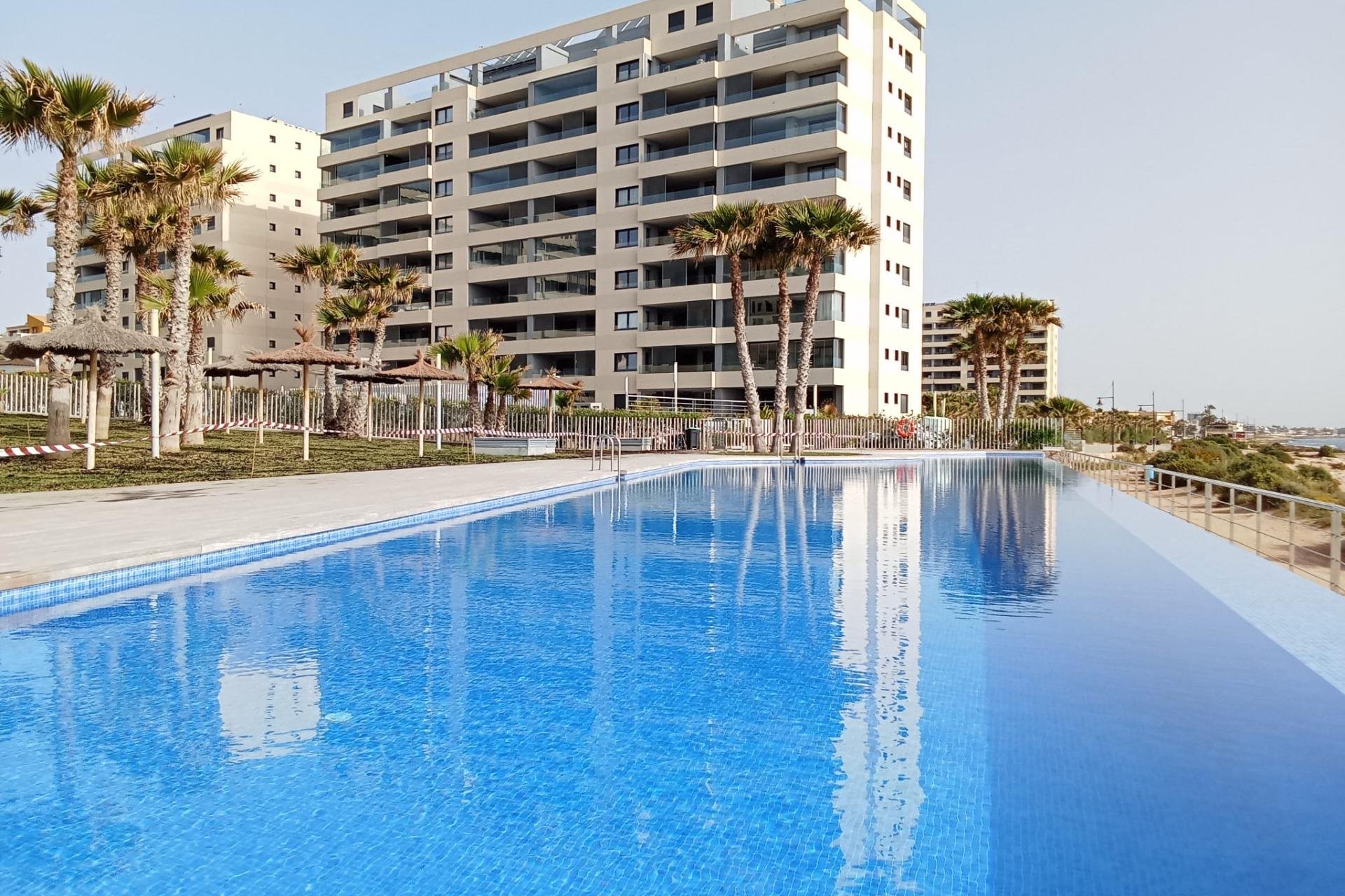 Herverkoop - Appartement -
Torrevieja - Punta Prima