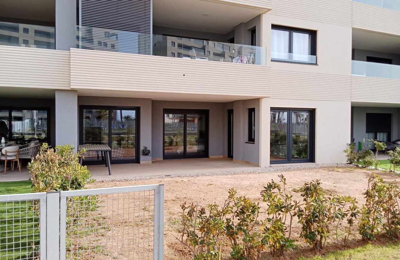 Herverkoop - Appartement -
Torrevieja - Punta Prima