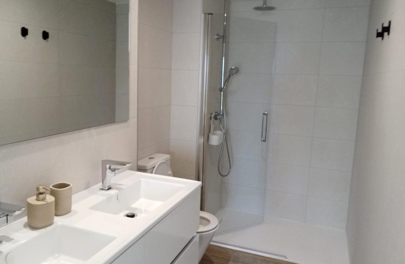 Herverkoop - Appartement -
Torrevieja - Punta Prima