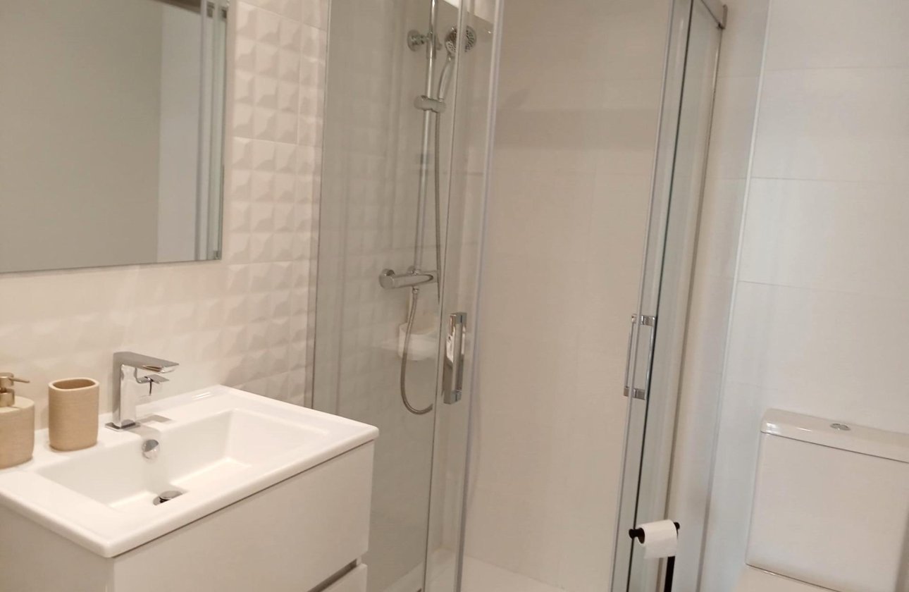 Herverkoop - Appartement -
Torrevieja - Punta Prima