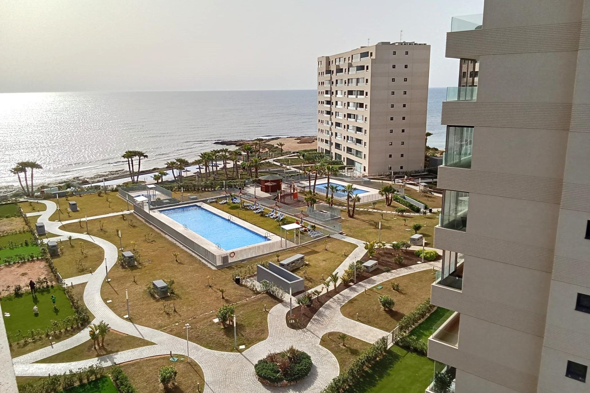 Herverkoop - Appartement -
Torrevieja - Punta Prima