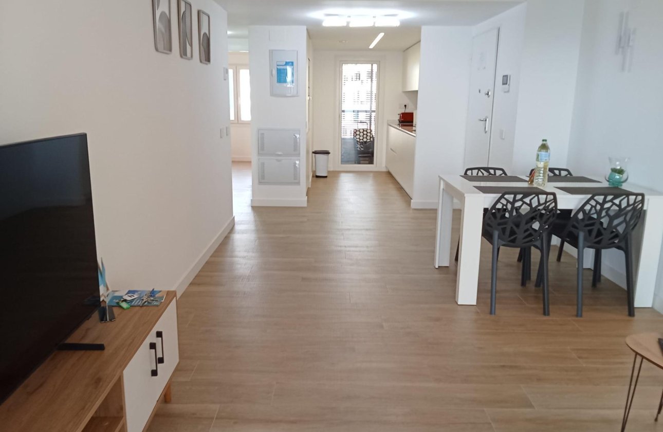 Herverkoop - Appartement -
Torrevieja - Punta Prima