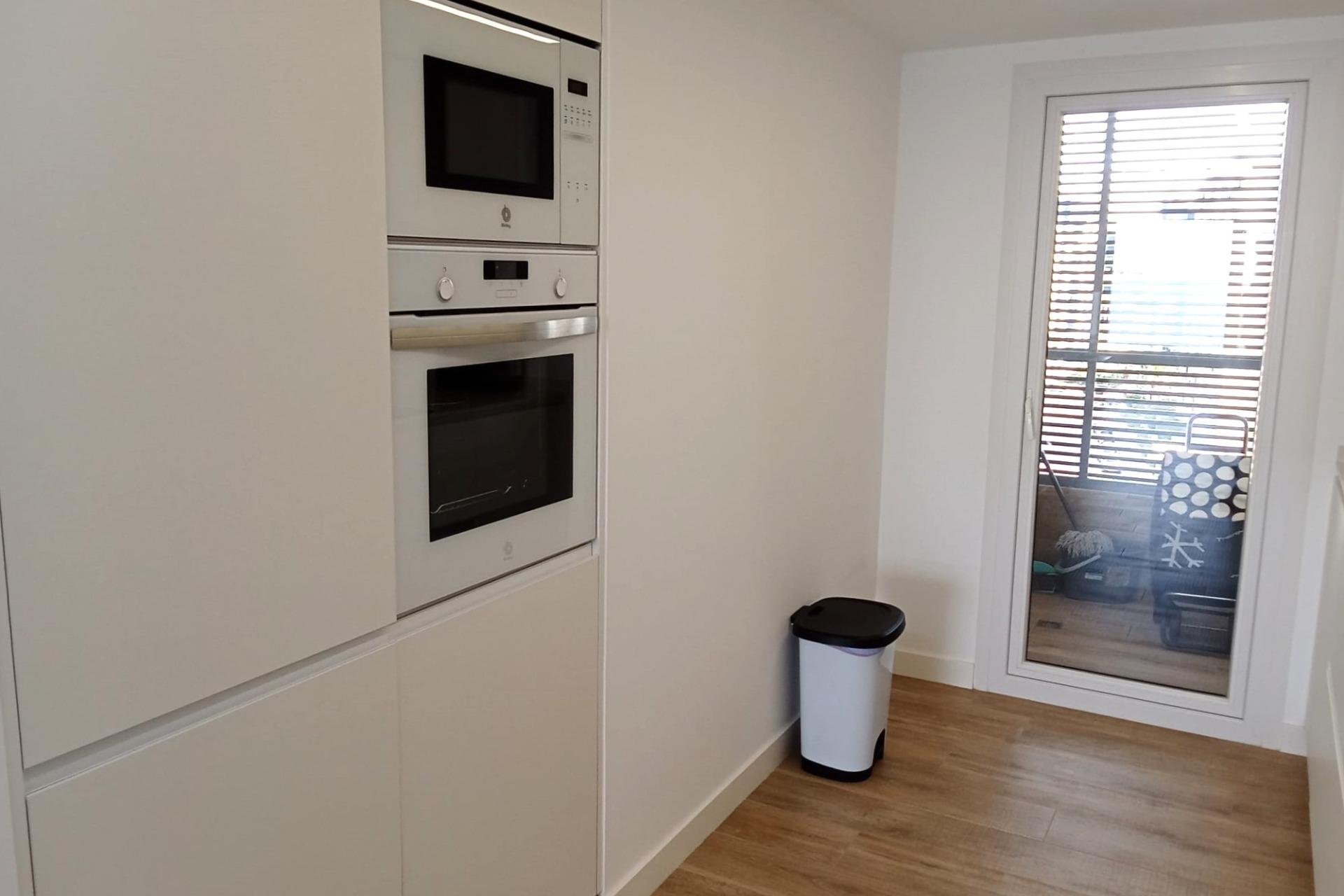 Herverkoop - Appartement -
Torrevieja - Punta Prima