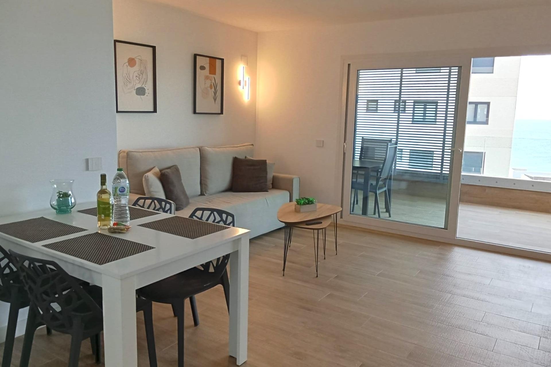 Herverkoop - Appartement -
Torrevieja - Punta Prima