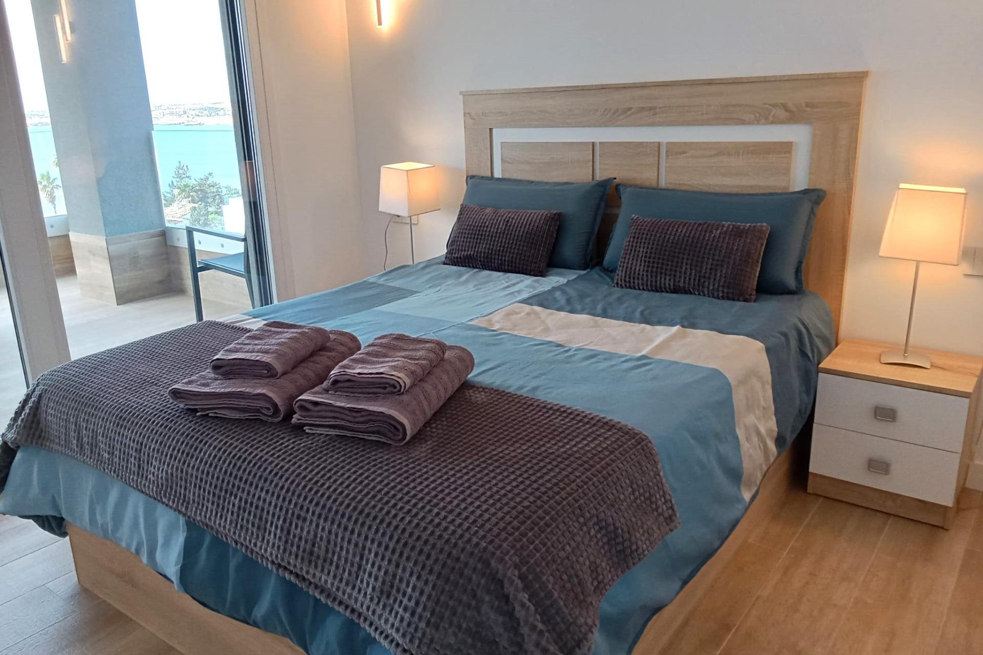 Herverkoop - Appartement -
Torrevieja - Punta Prima