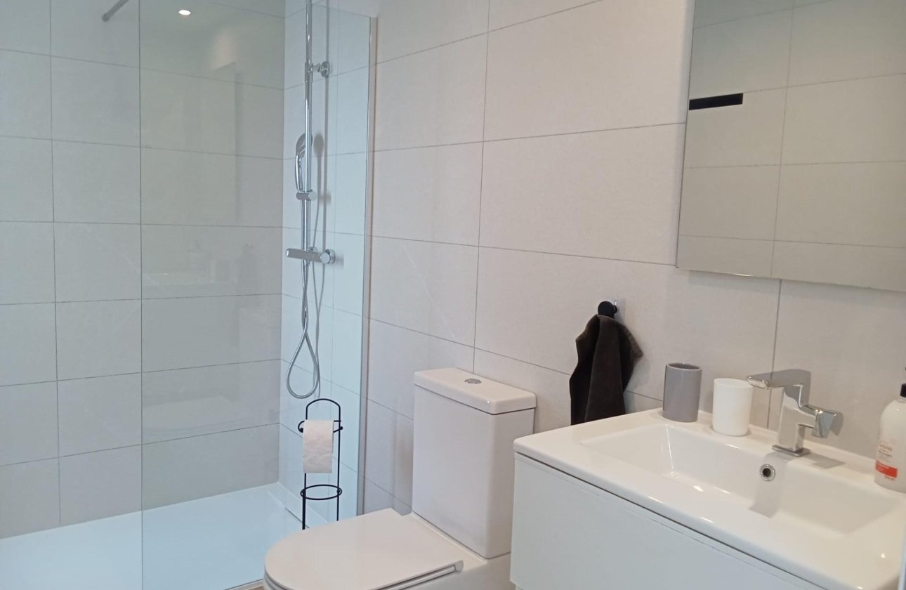 Herverkoop - Appartement -
Torrevieja - Punta Prima