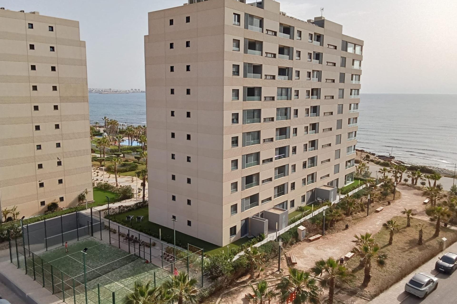 Herverkoop - Appartement -
Torrevieja - Punta Prima
