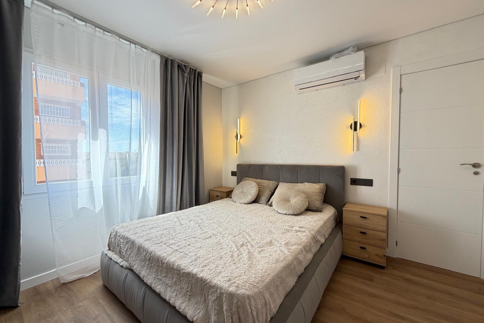Herverkoop - Appartement -
Torrevieja - Punta Prima