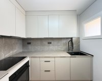 Herverkoop - Appartement -
Torrevieja - Punta Prima