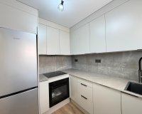 Herverkoop - Appartement -
Torrevieja - Punta Prima