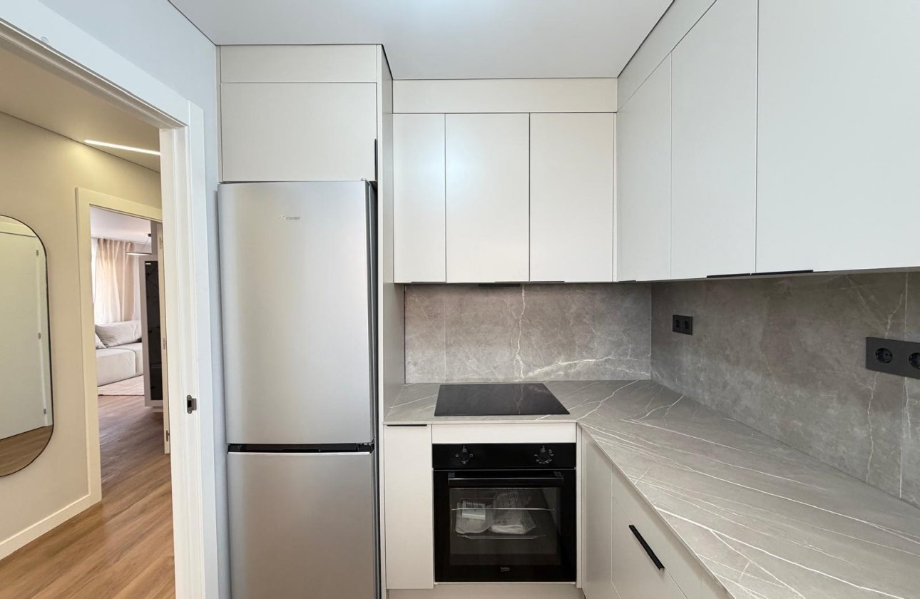 Herverkoop - Appartement -
Torrevieja - Punta Prima