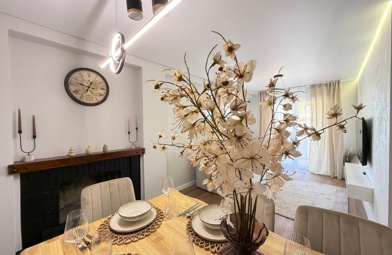 Herverkoop - Appartement -
Torrevieja - Punta Prima