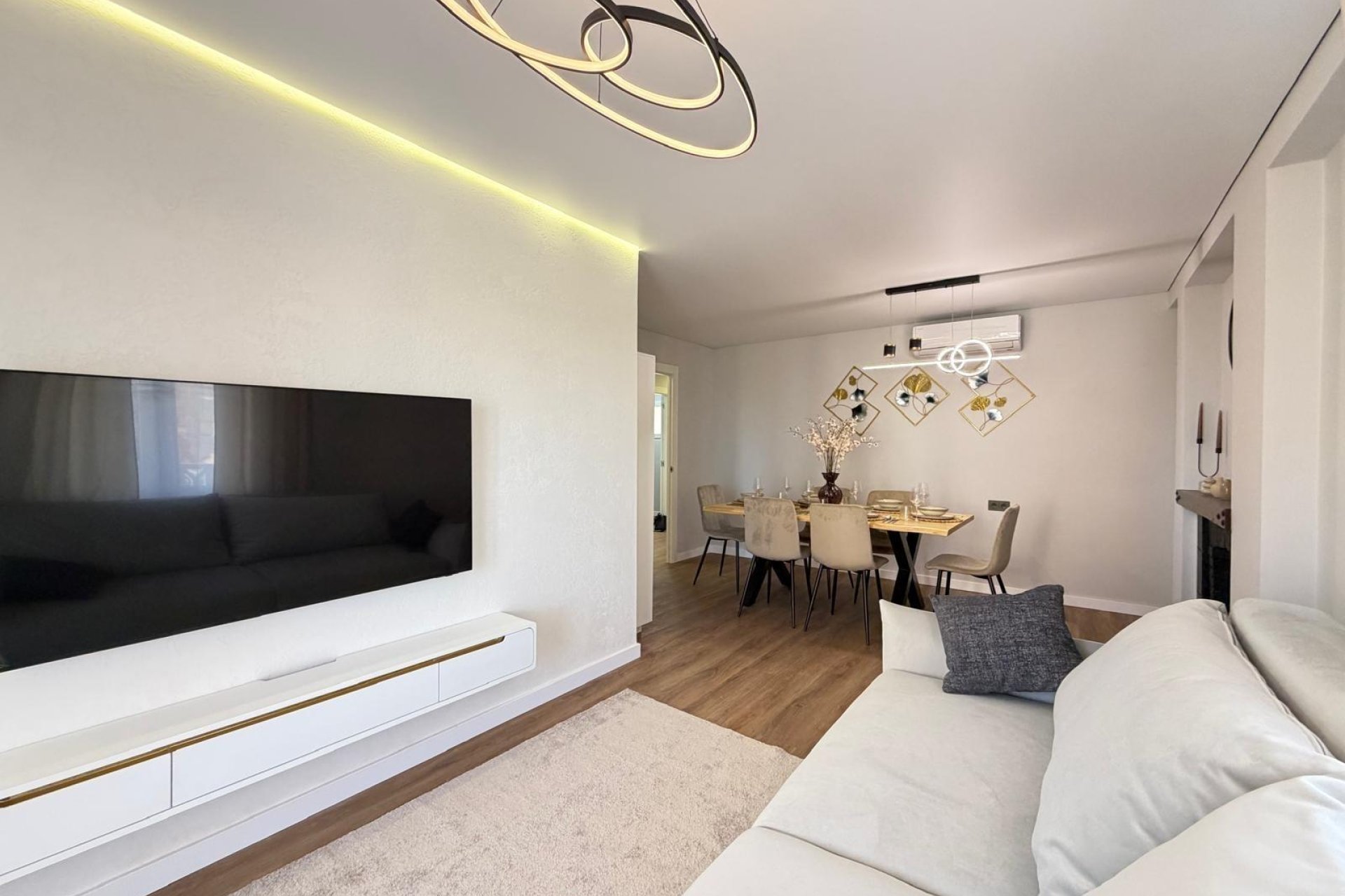 Herverkoop - Appartement -
Torrevieja - Punta Prima