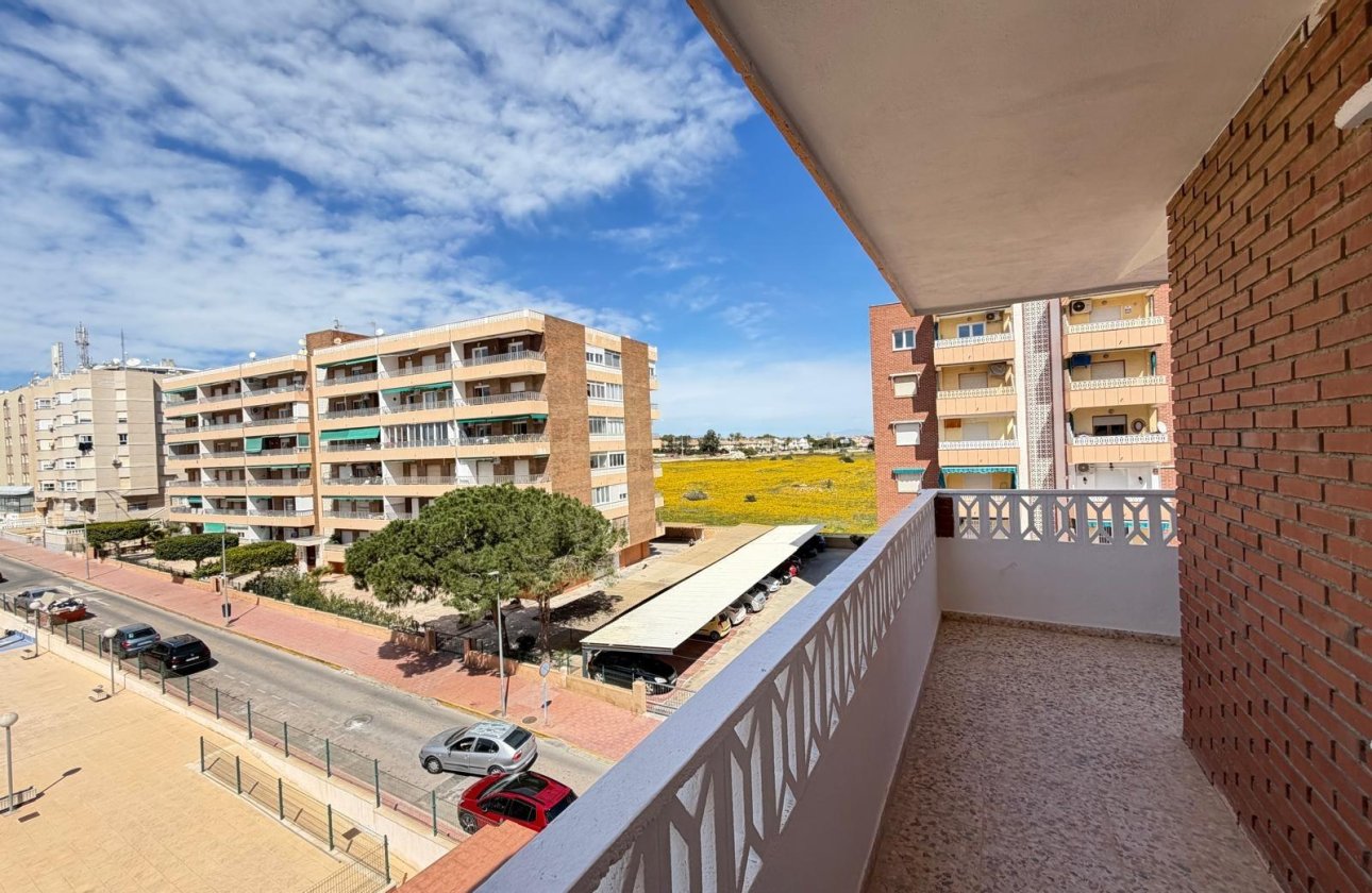 Herverkoop - Appartement -
Torrevieja - Punta Prima