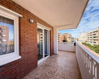 Herverkoop - Appartement -
Torrevieja - Punta Prima