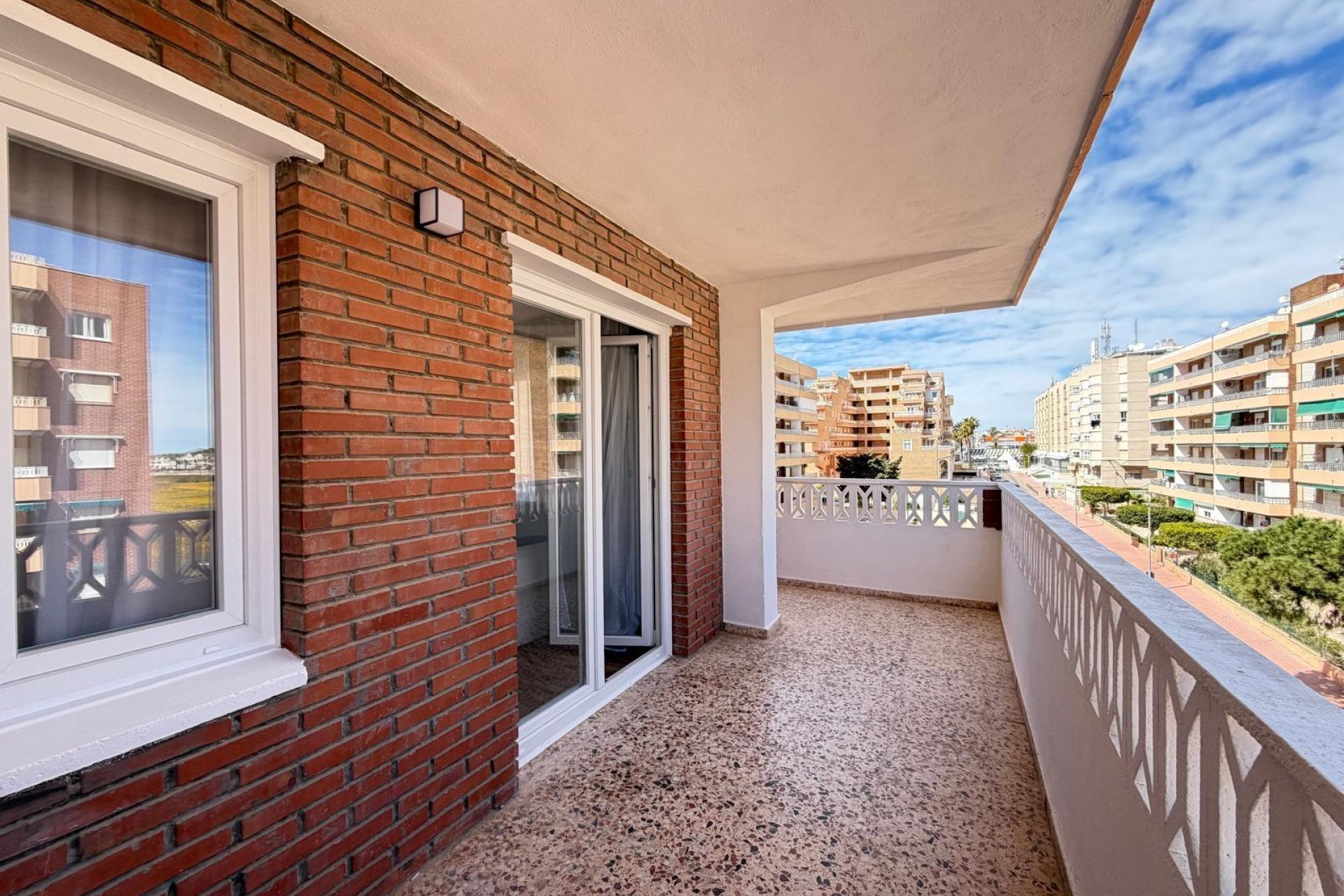 Herverkoop - Appartement -
Torrevieja - Punta Prima