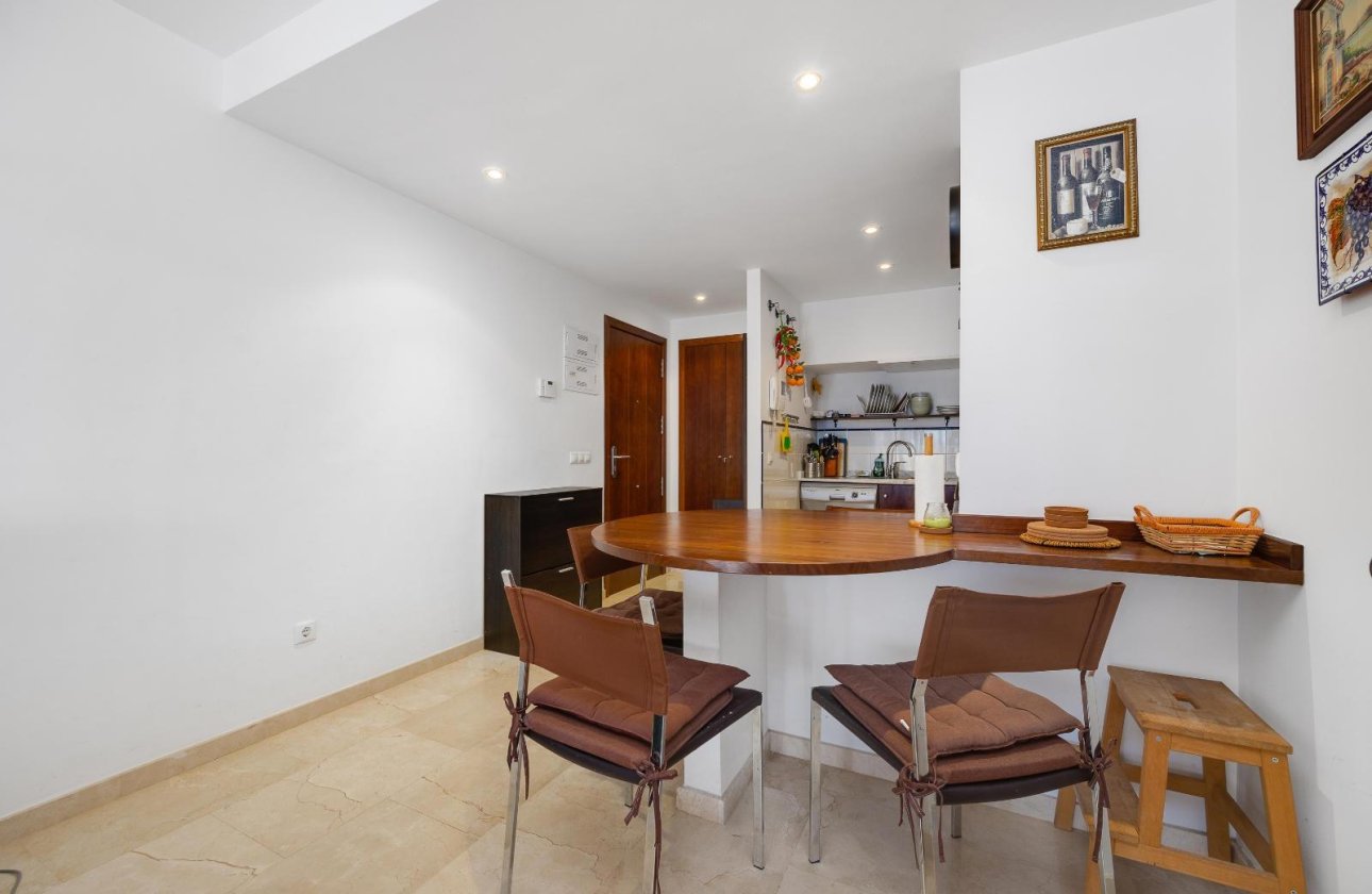 Herverkoop - Appartement -
Torrevieja - Punta Prima