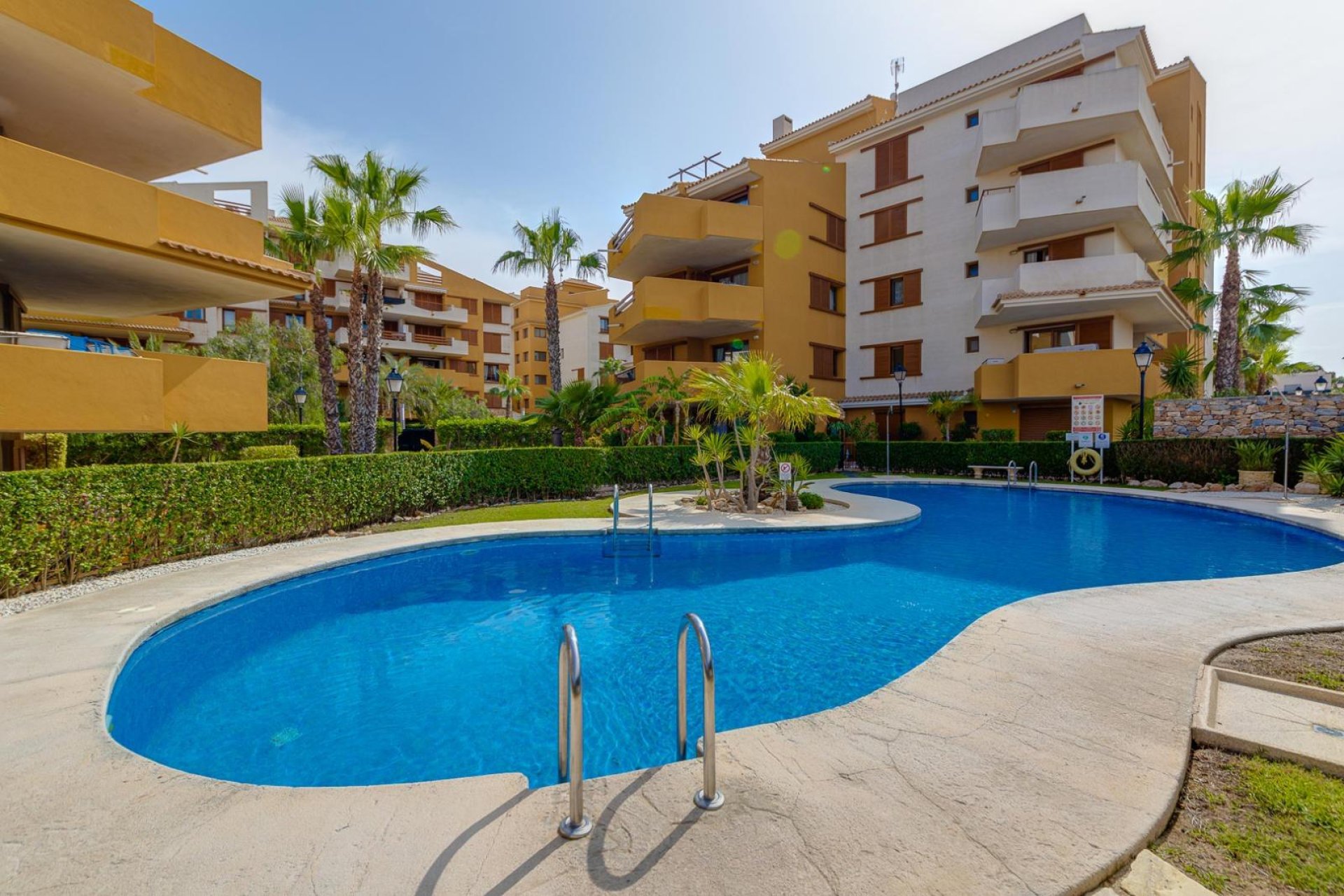 Herverkoop - Appartement -
Torrevieja - Punta Prima