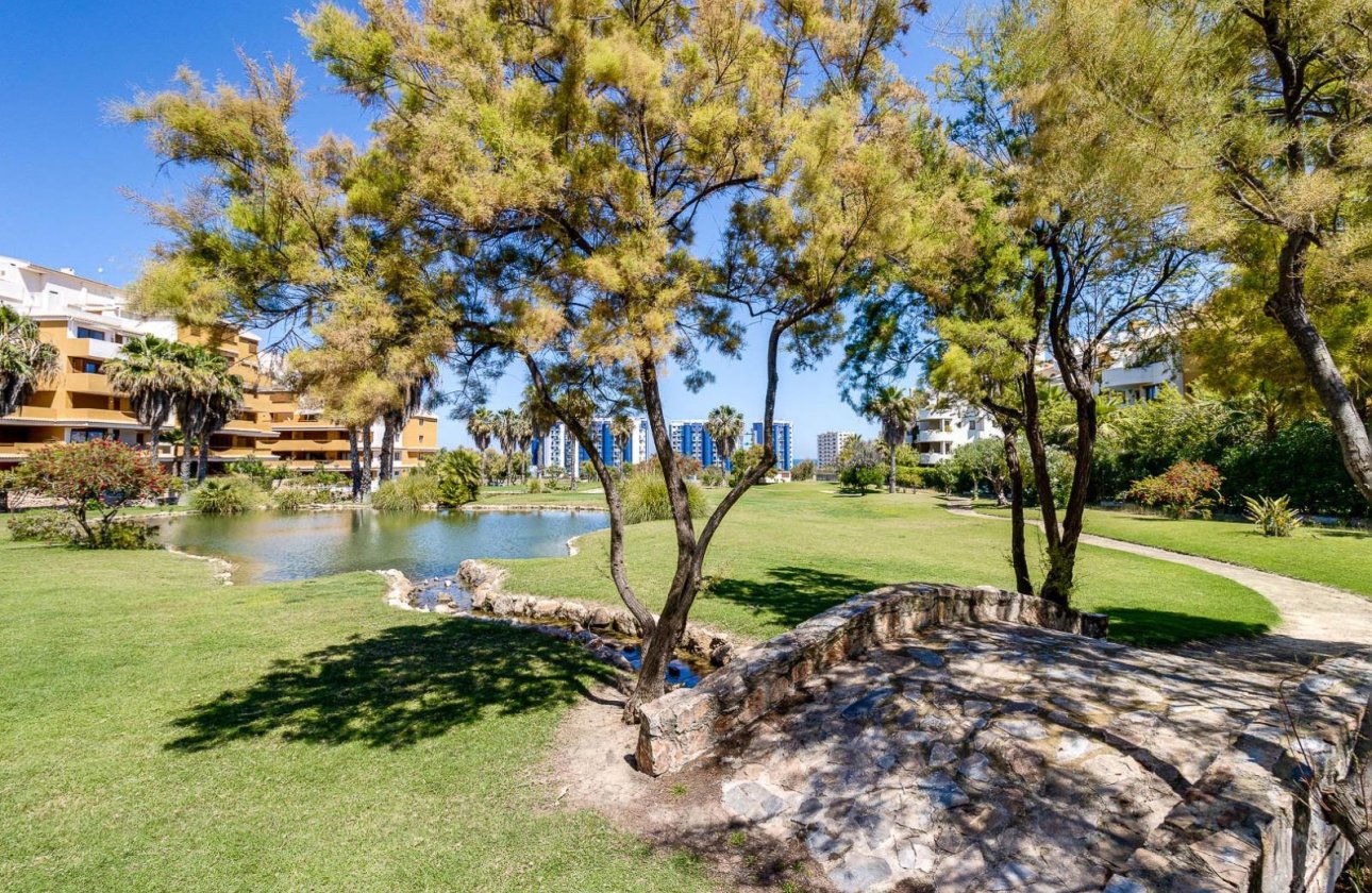 Herverkoop - Appartement -
Torrevieja - Punta Prima