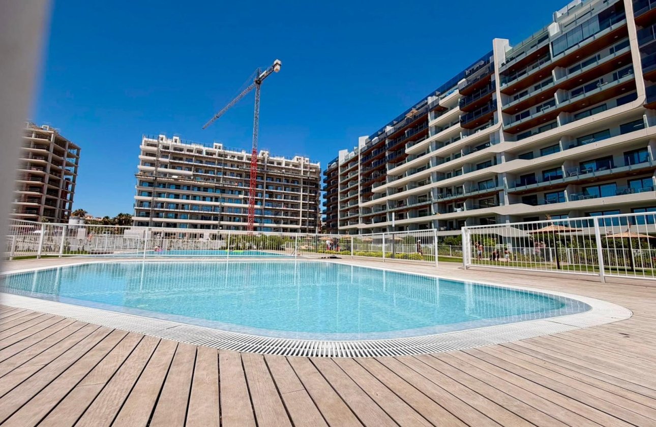 Herverkoop - Appartement -
Torrevieja - Punta Prima