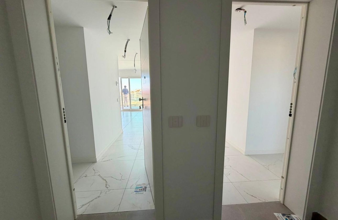 Herverkoop - Appartement -
Torrevieja - Punta Prima